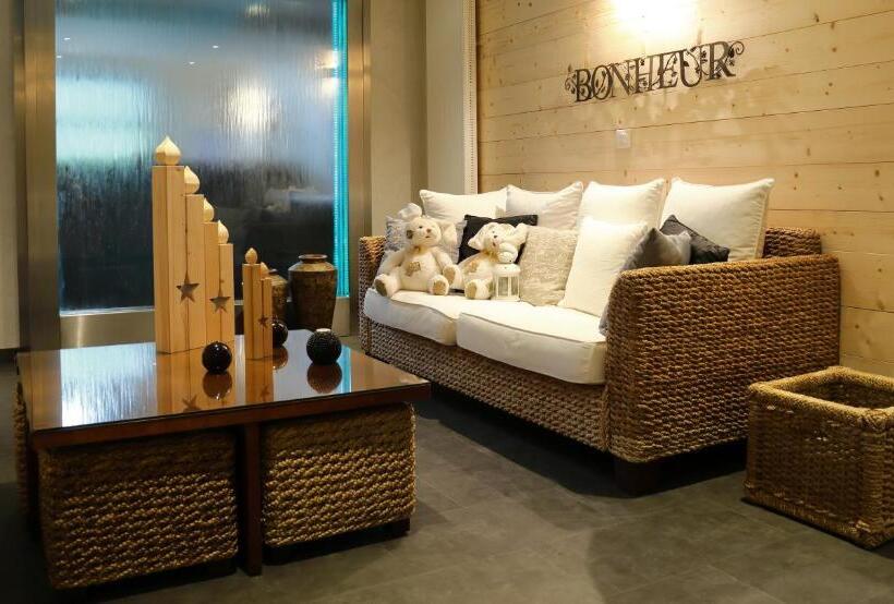 בית מלון כפרי Les Moineaux