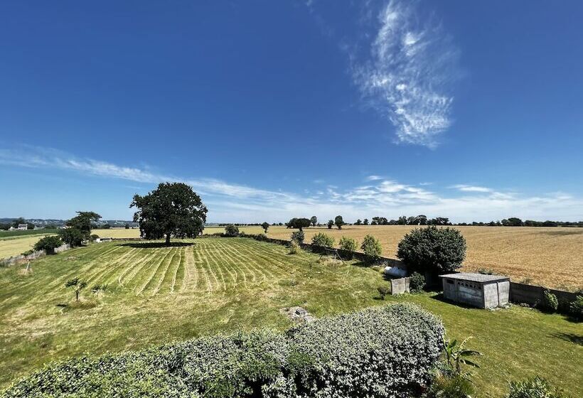 فندق Les Montois