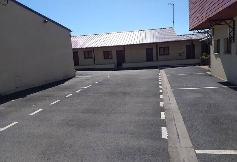 فندق Logis Hôtel   Les Paturelles