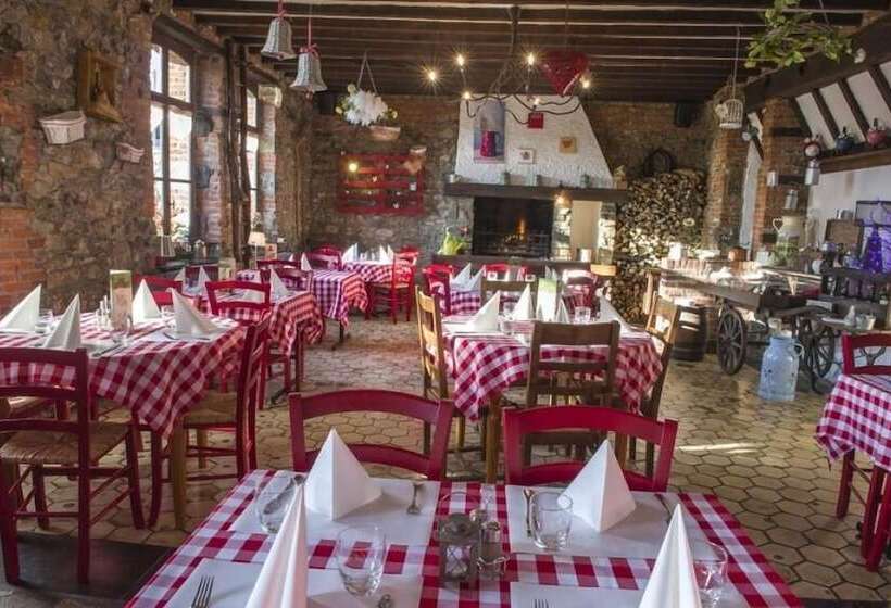 فندق Logis Hôtel   Les Paturelles