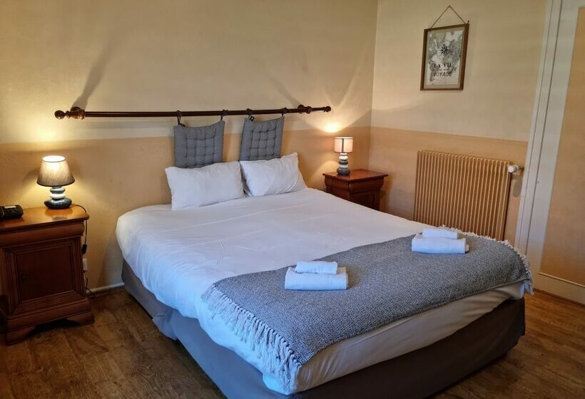 בית מלון כפרי Les Terrasses De Corton