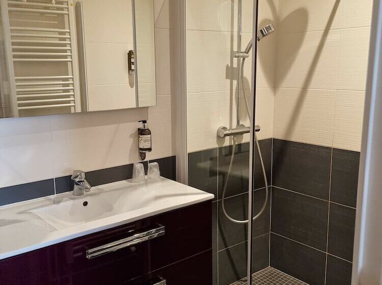 בית מלון כפרי Les Terrasses De Corton