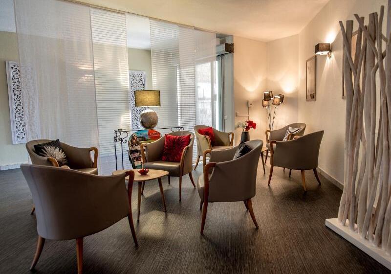 בית מלון כפרי Hôtel Carline Beaune