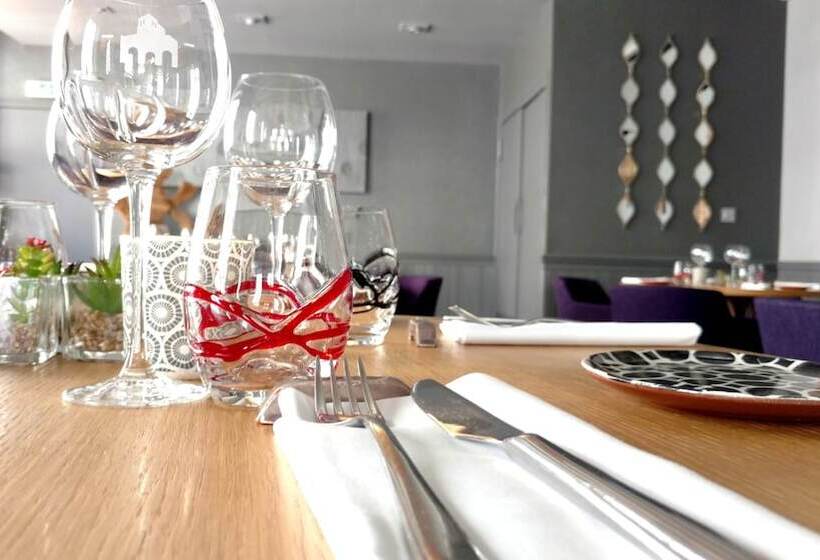 فندق Logis Hostellerie De L'abbaye