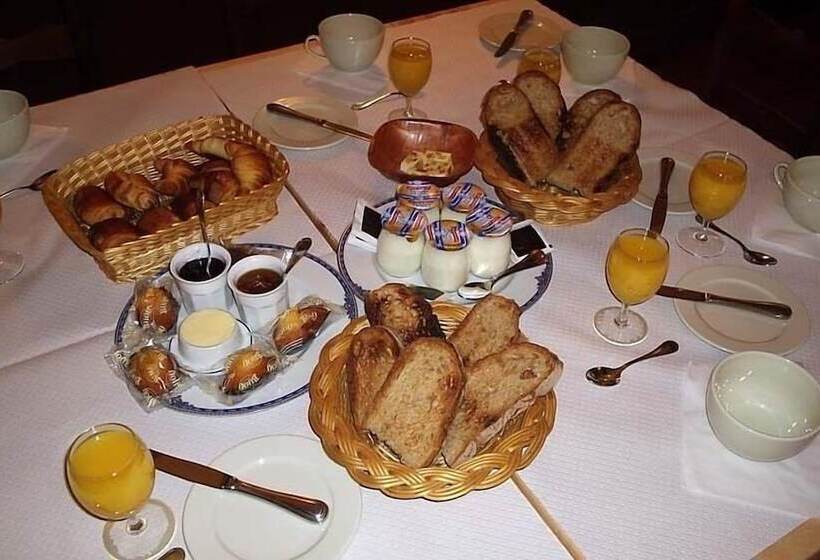 فندق Logis Hostellerie Du Perigord Vert