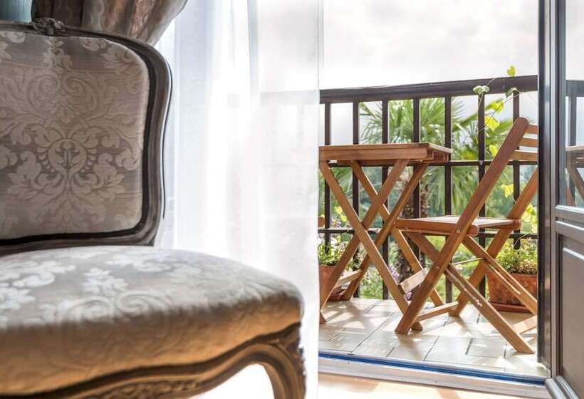 Отель Logis Hôtel Beau Site