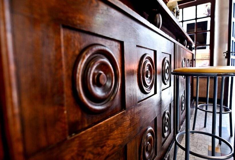 فندق Logis Hôtel De France