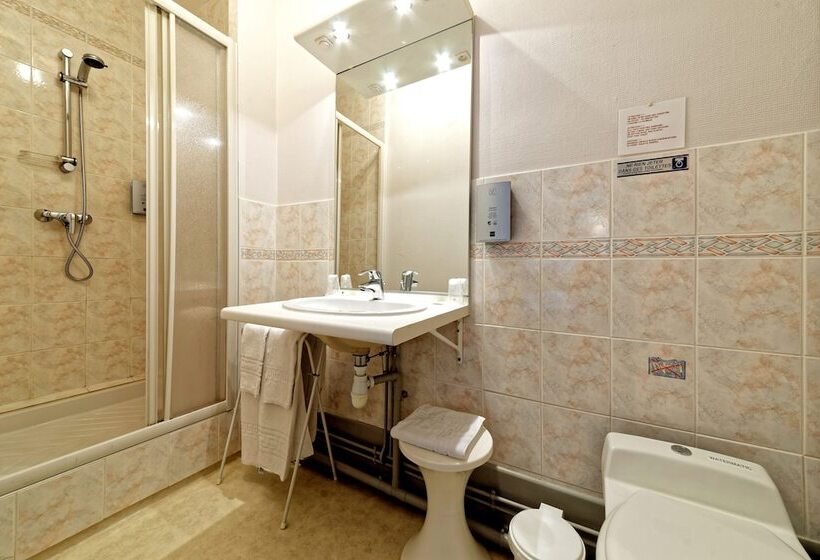 ホテル Contact Hôtel Du Commerce Et Son Restaurant Côte à Côte