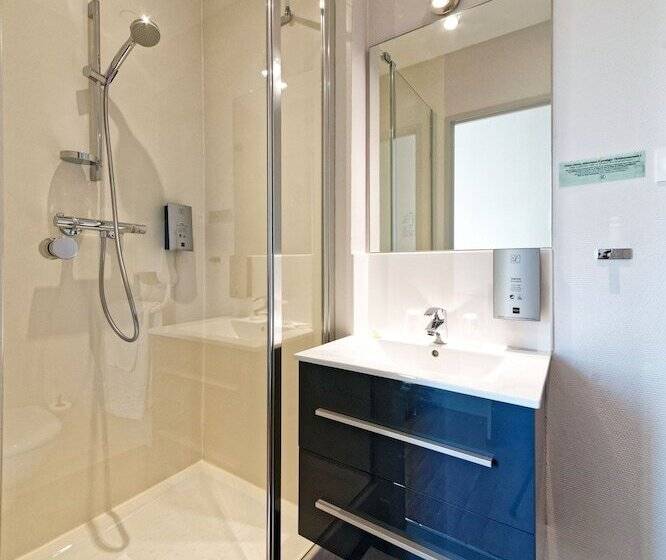 ホテル Contact Hôtel Du Commerce Et Son Restaurant Côte à Côte