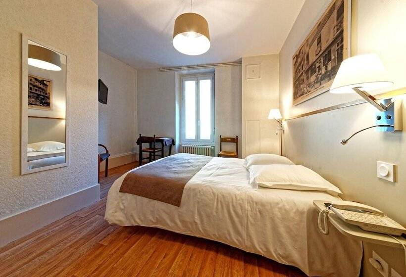 ホテル Contact Hôtel Du Commerce Et Son Restaurant Côte à Côte