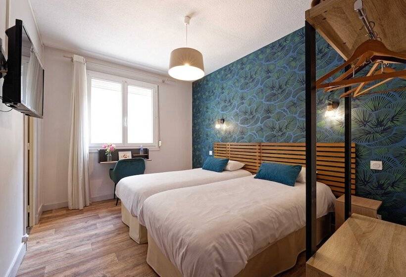 ホテル Contact Hôtel Du Commerce Et Son Restaurant Côte à Côte