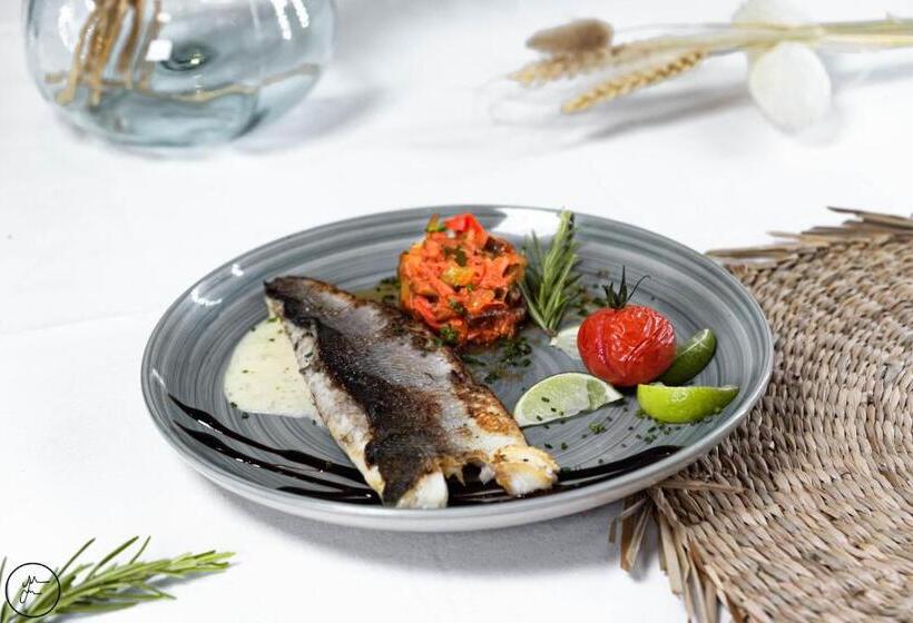 ホテル Logis Hôtel Et Restaurant La Bastide Cabezac