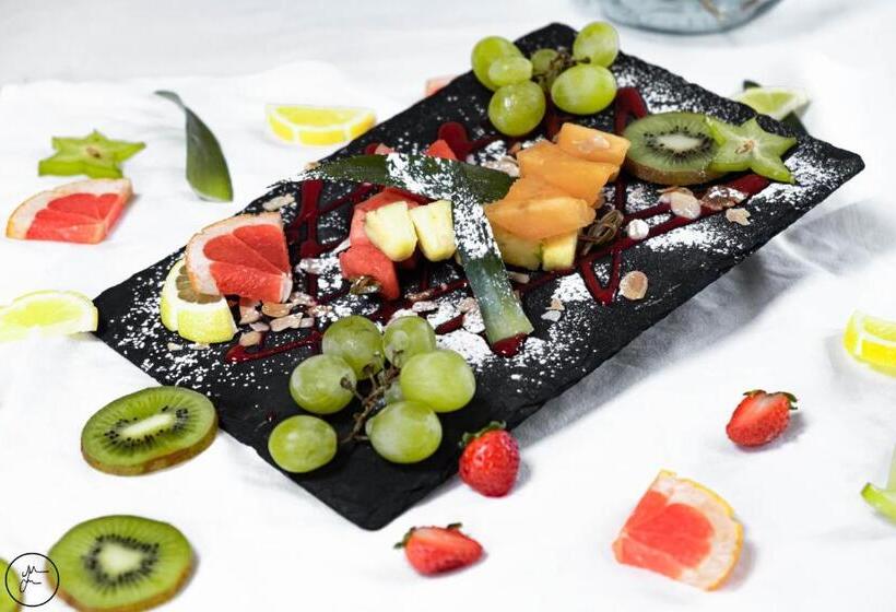ホテル Logis Hôtel Et Restaurant La Bastide Cabezac