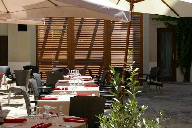 فندق Logis Hôtel Le Cheval Noir