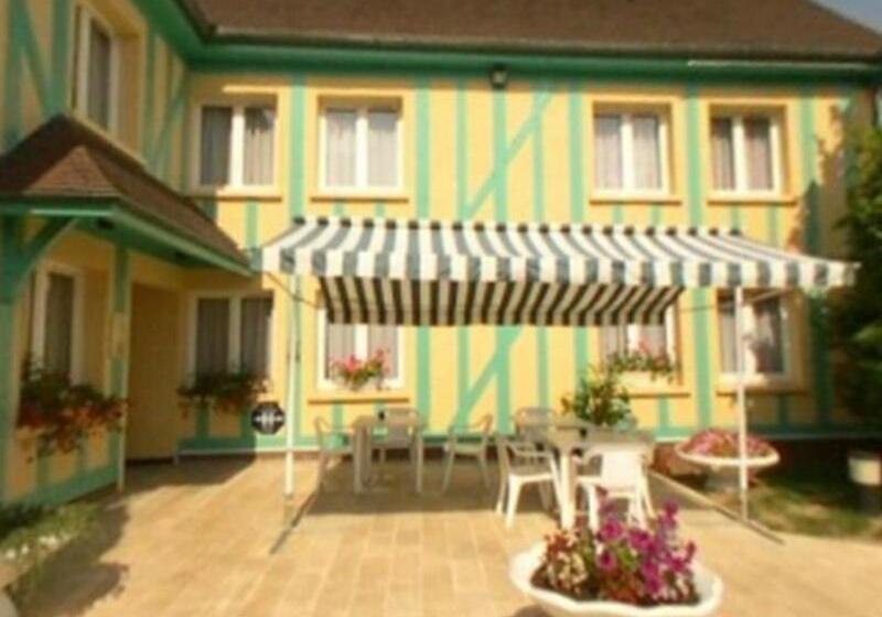 酒店 Logis Hôtel Le Pan De Bois