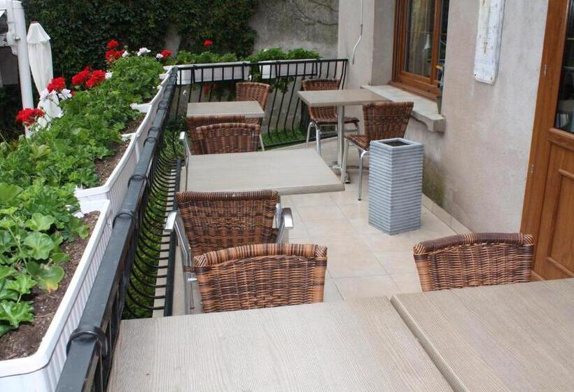 فندق Logis Hôtel  Restaurant La Renaissance