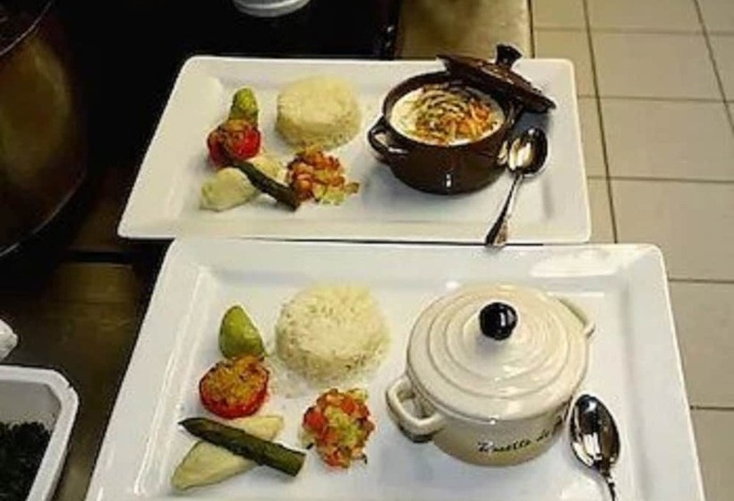 בית מלון כפרי Logis Hôtel  Restaurant La Renaissance