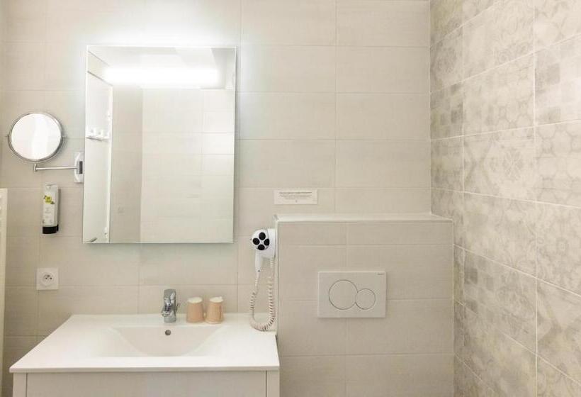 فندق Logis Hôtel St Sylvestre