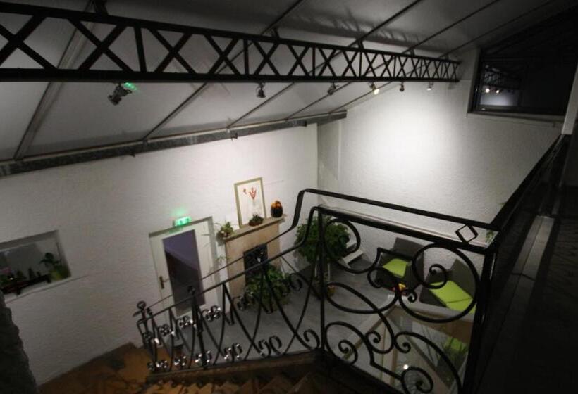 Logis Hotel L Ange Couronne