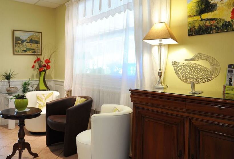 ホテル Logis L Ayguelade