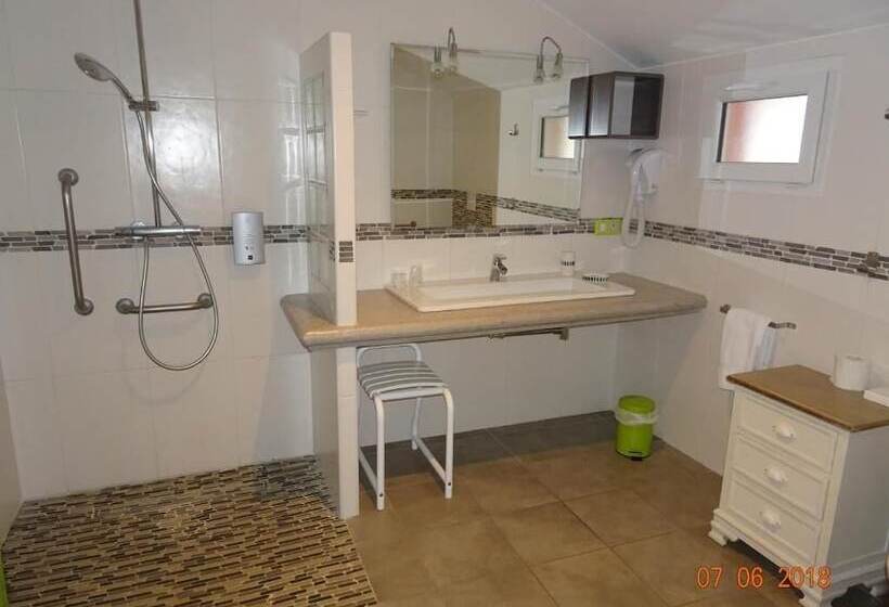 ホテル Logis L Ayguelade