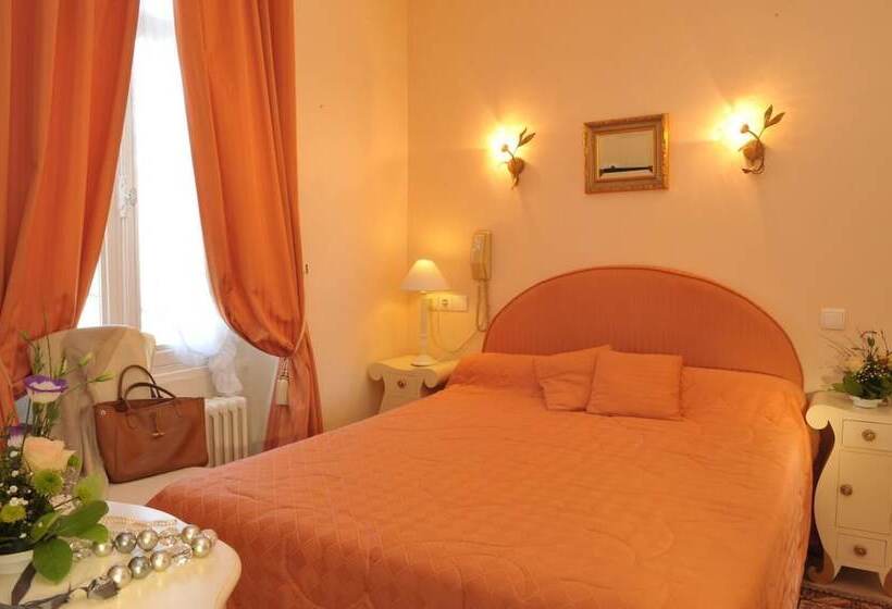 فندق Logis L Hermitage