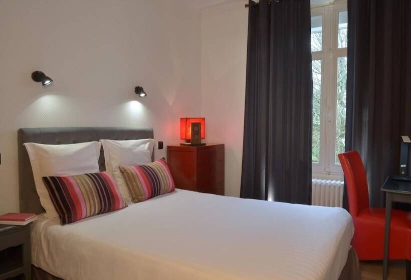 فندق Logis L Hermitage