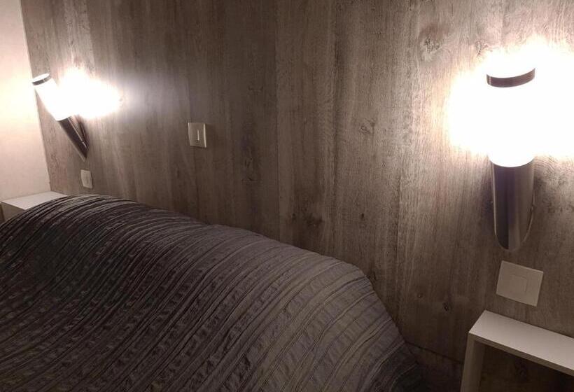 בית מלון כפרי Logis   Le Neptune Hôtel & Restaurant