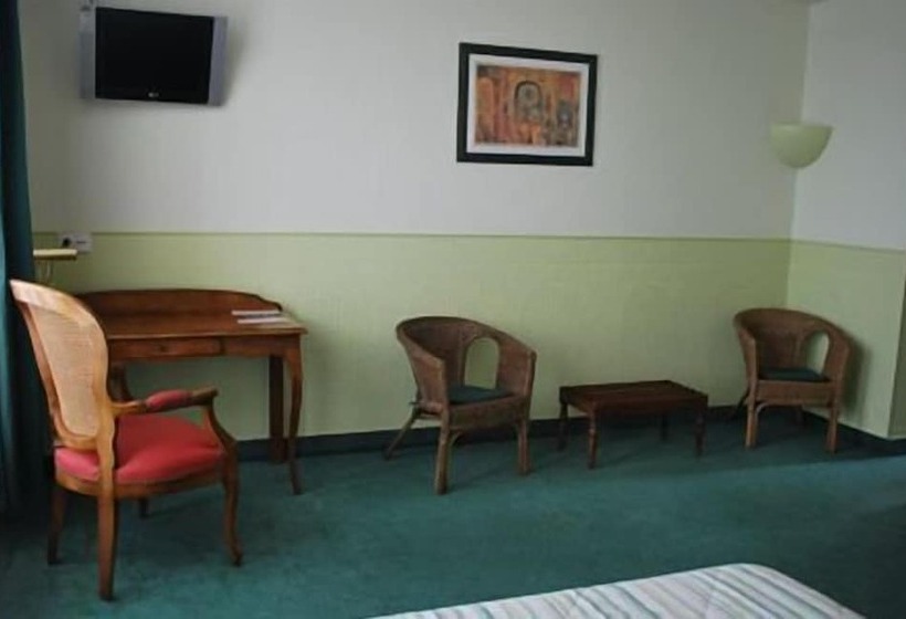 فندق Logis Hôtel & Restaurant   Le Normandie