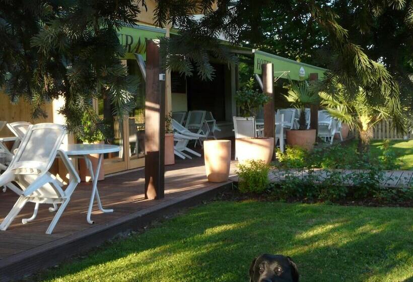 호텔 Logis Le Pont De Champ