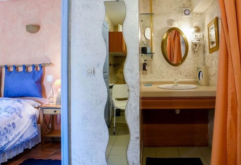 Отель Le Relais Du Bastidou