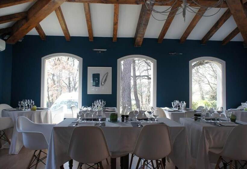 בית מלון כפרי Logis Hôtel Restaurant Des Pins