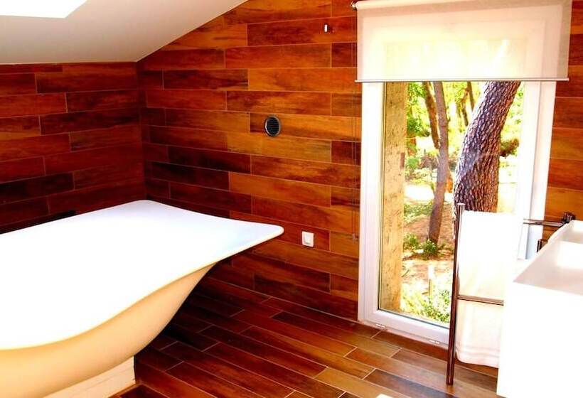 בית מלון כפרי Logis Hôtel Restaurant Des Pins