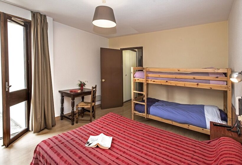 Logis Hotel Restaurant Du Commerce