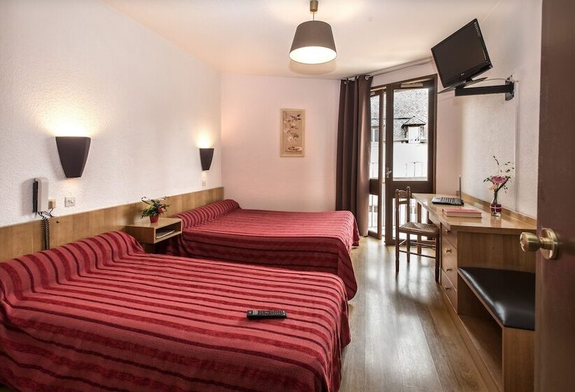 Logis Hotel Restaurant Du Commerce