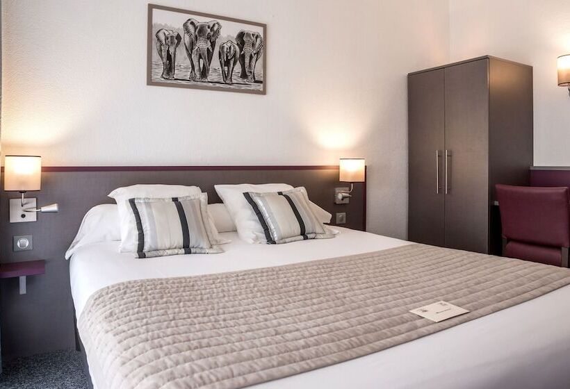 ホテル Logis Hôtel Restaurant La Citadelle