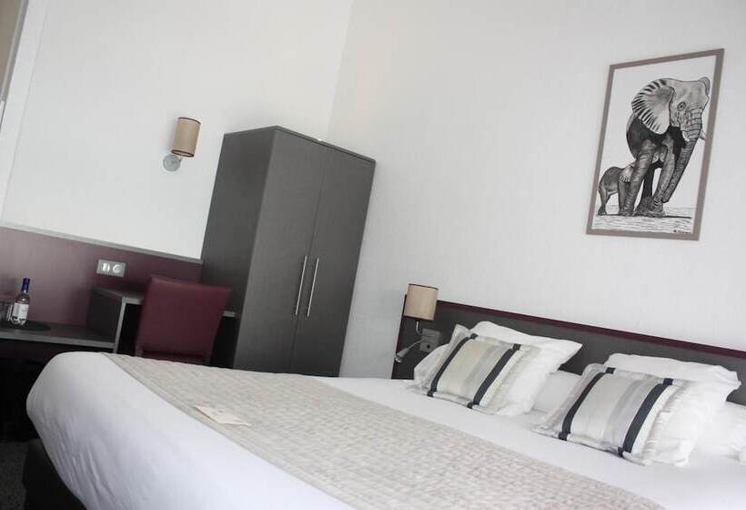 ホテル Logis Hôtel Restaurant La Citadelle