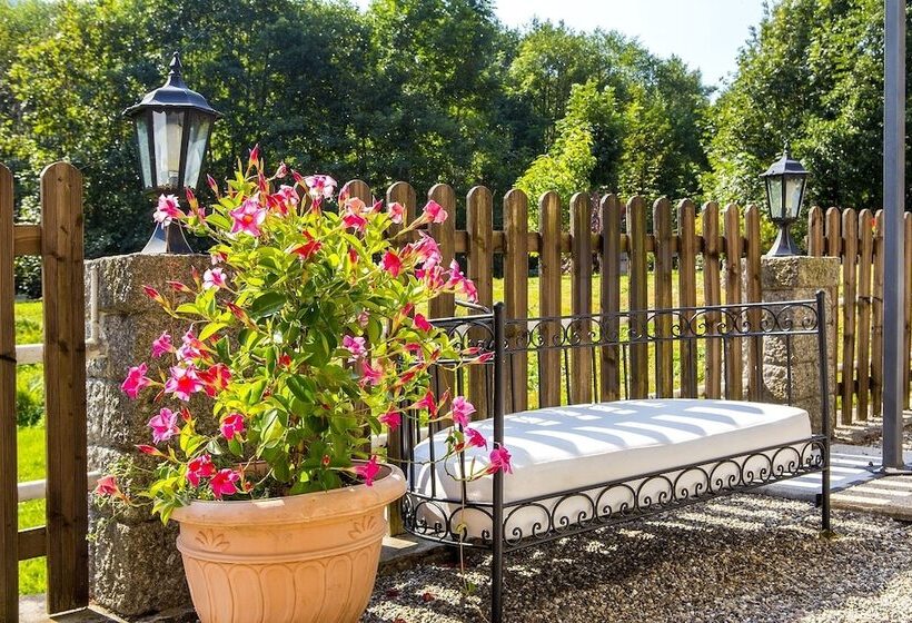 בית מלון כפרי Logis Hôtel Restaurant La Tête Des Faux