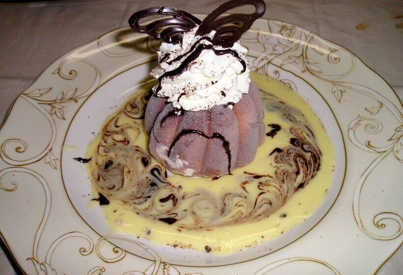 호텔 Logis Hôtel Restaurant La Tête Des Faux