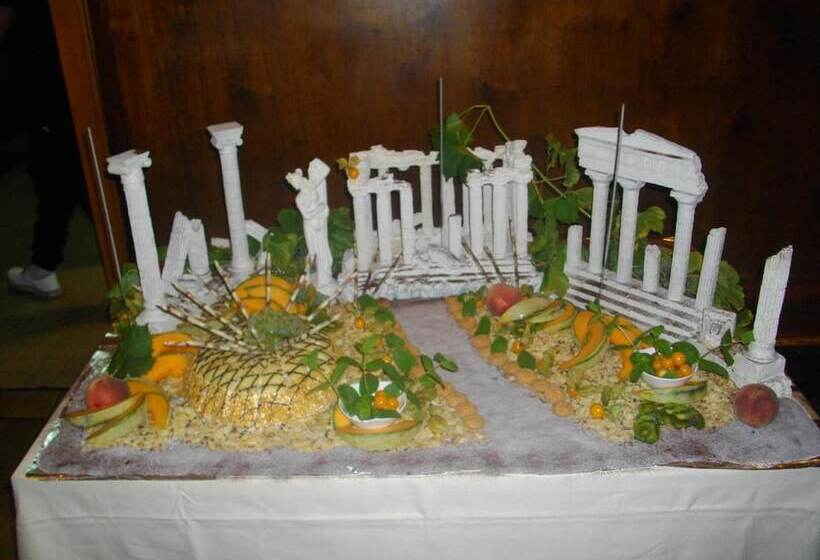 酒店 Logis Hôtel Restaurant La Tête Des Faux