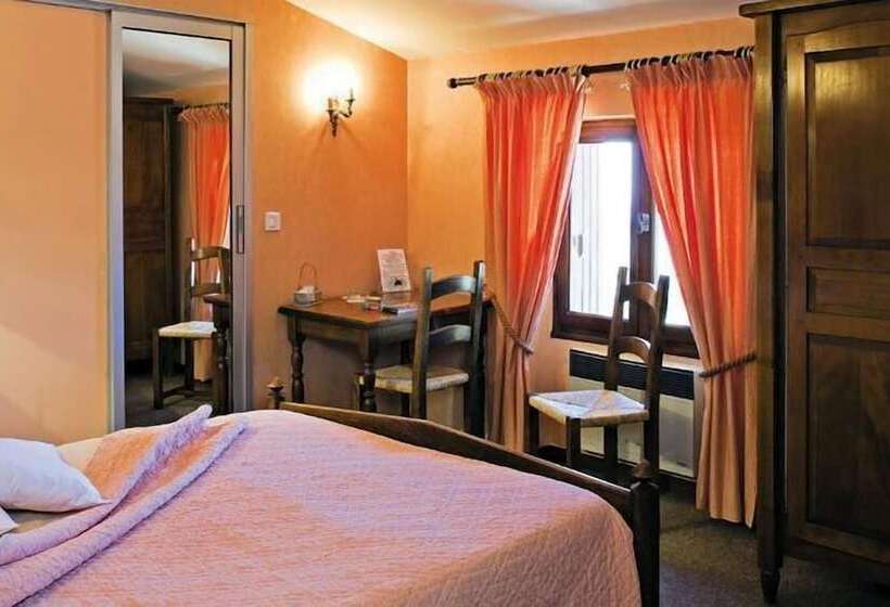 Отель Logis Hôtel Restaurant Les Géraniums