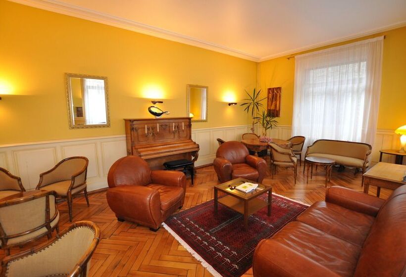 Brit Hotel Confort Bagnoles Normandie