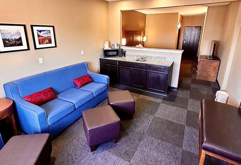 هتل Baymont By Wyndham Phoenix North