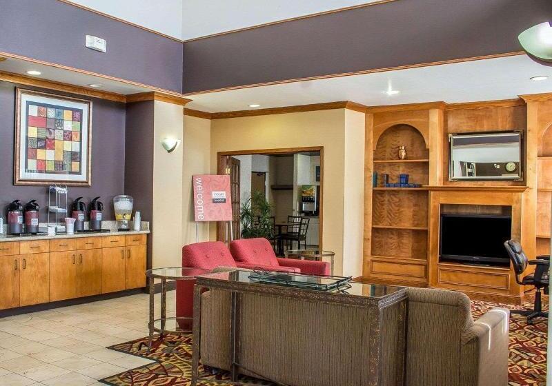 هتل Baymont By Wyndham Phoenix North