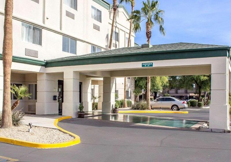 هتل Baymont By Wyndham Phoenix North