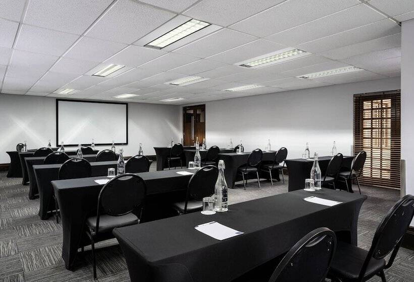 Protea Hotel By Marriott Johannesburg Wanderers