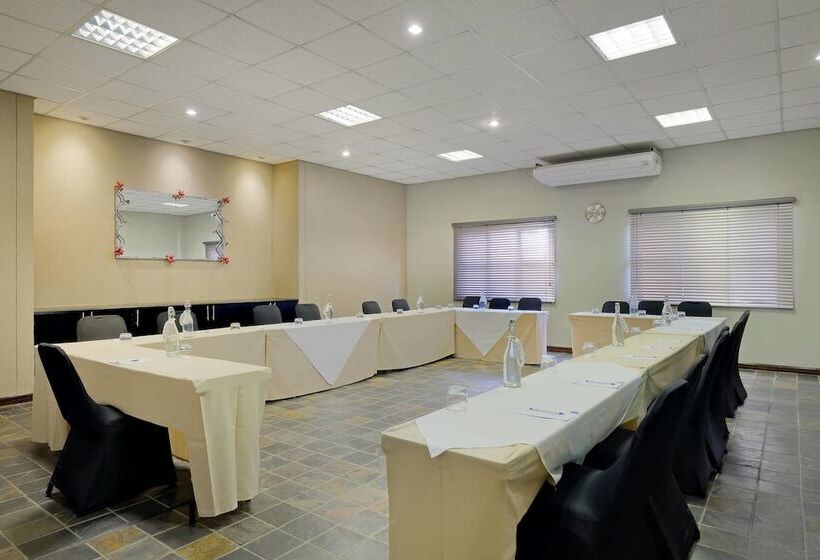 Protea Hotel By Marriott Polokwane Landmark