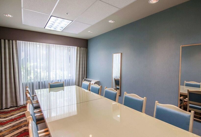 Quality Hotel Airport South