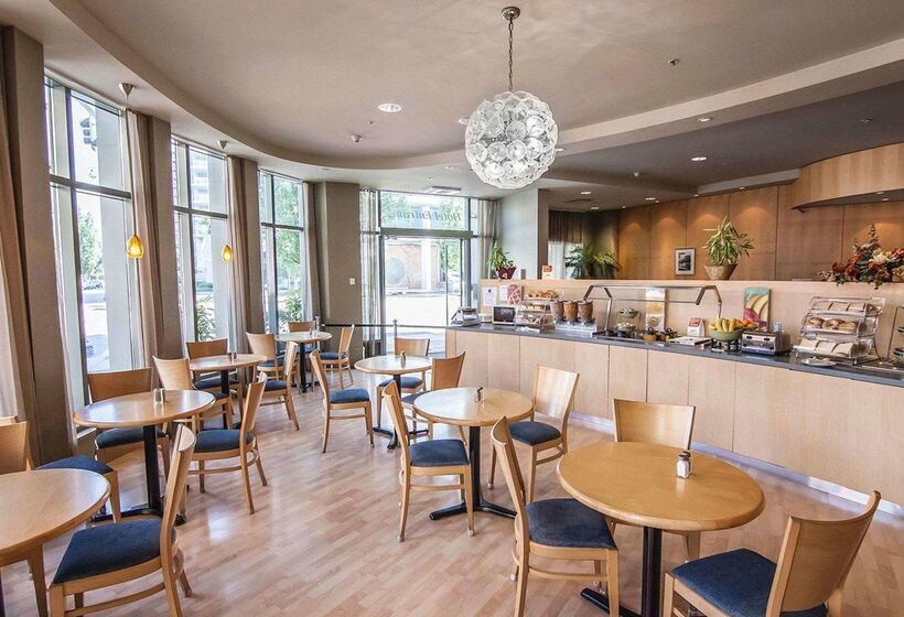 Quality Hotel Airport South