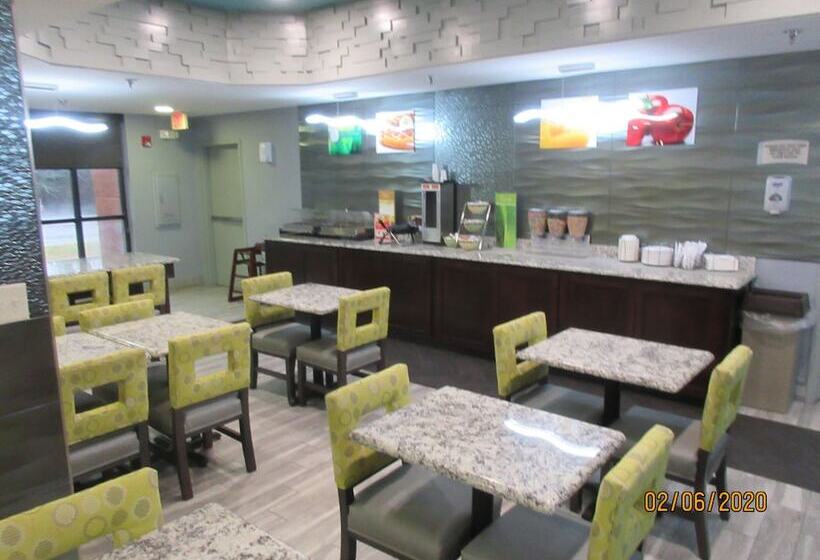 Отель Quality Inn & Suites Montgomery East Carmichael Rd